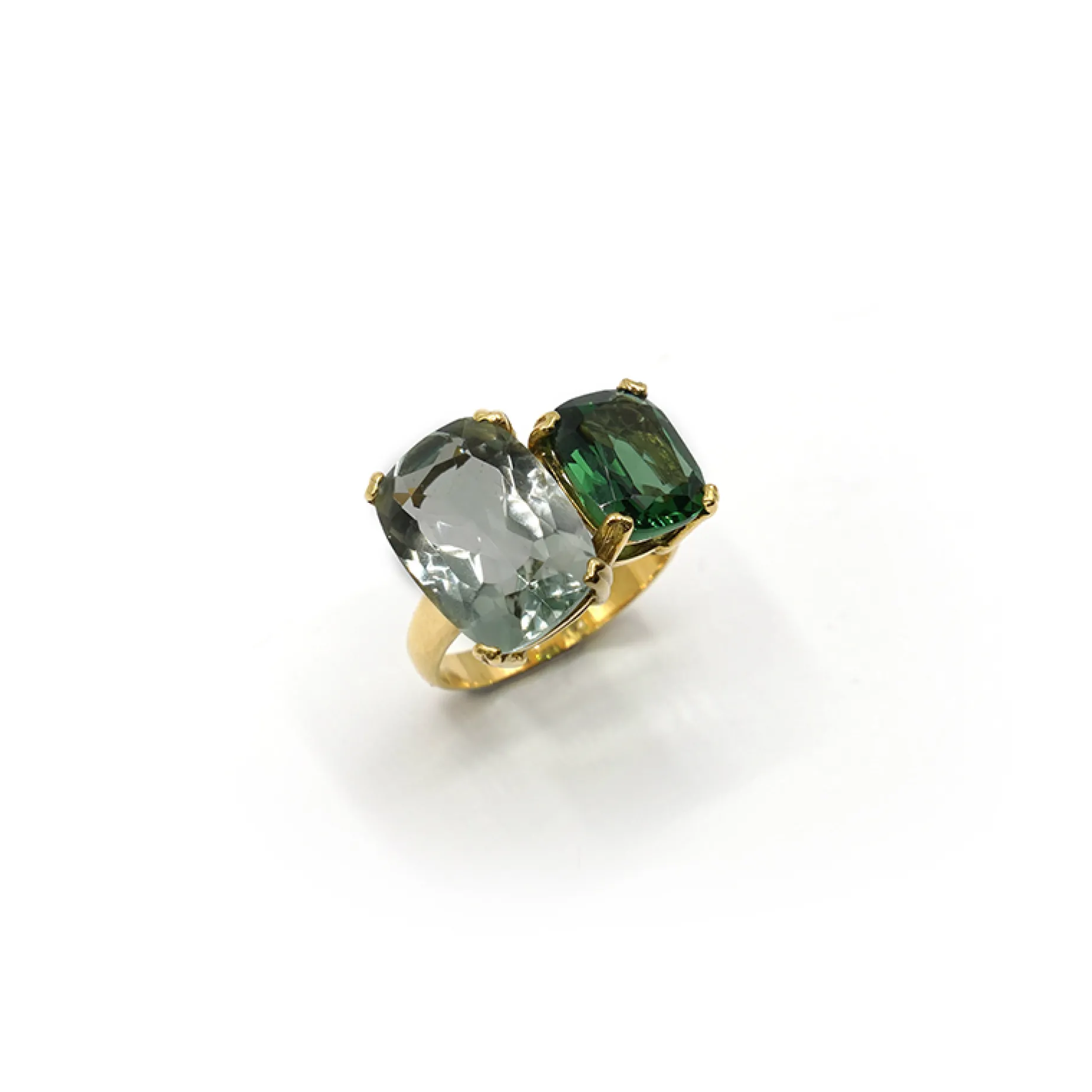 ANILLO ORO 18 KILATES CON CUARZOS HIDROTERMALES
