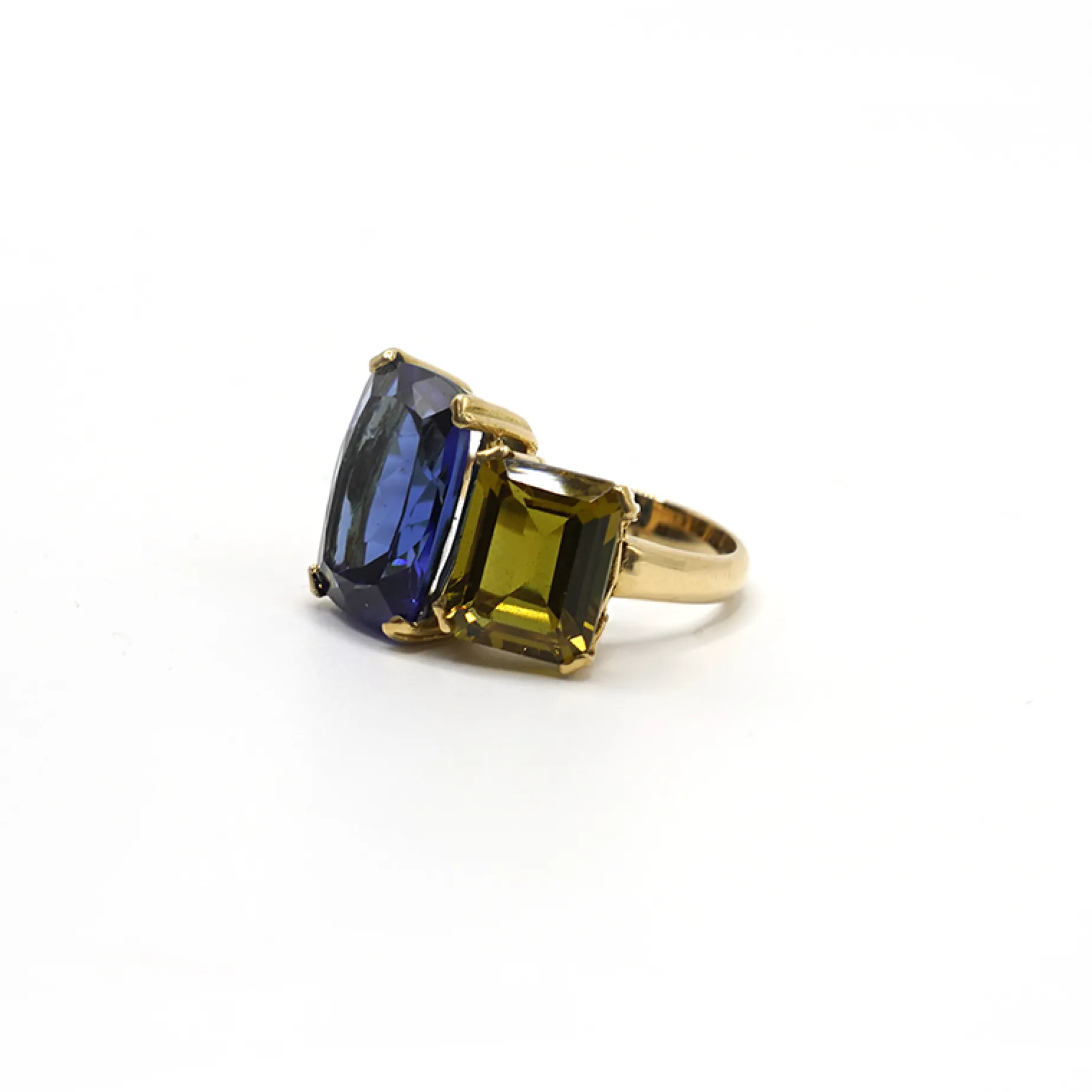 ANILLO ORO 18 KILATES CON CUARZOS HIDROTERMALES