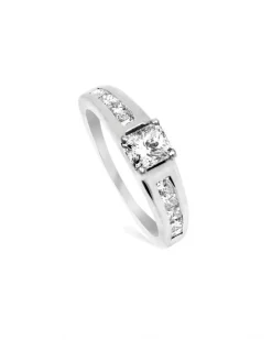 ANILLO ORO 18 KILATES CON DIAMANTES