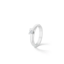 ANILLO ORO 18 KILATES CON DIAMANTE