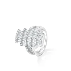 ANILLO ORO 18 KILATES CON DIAMANTES