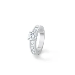 ANILLO ORO 18 KILATES CON DIAMANTES