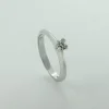 ANILLO ORO 18 KILATES CON DIAMANTE