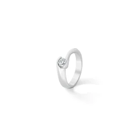 ANILLO ORO 18 KILATES CON DIAMANTES