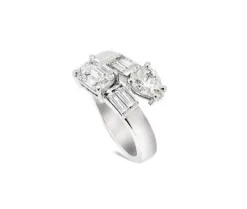 ANILLO ORO 18 KILATES CON DIAMANTES