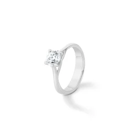 ANILLO ORO 18 KILATES CON DIAMANTES