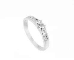ANILLO ORO 18 KILATES CON DIAMANTES