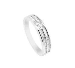 ANILLO ORO 18 KILATES CON DIAMANTES