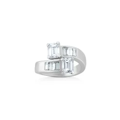 ANILLO ORO 18 KILATES CON DIAMANTES