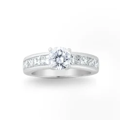 ANILLO ORO 18 KILATES CON DIAMANTES