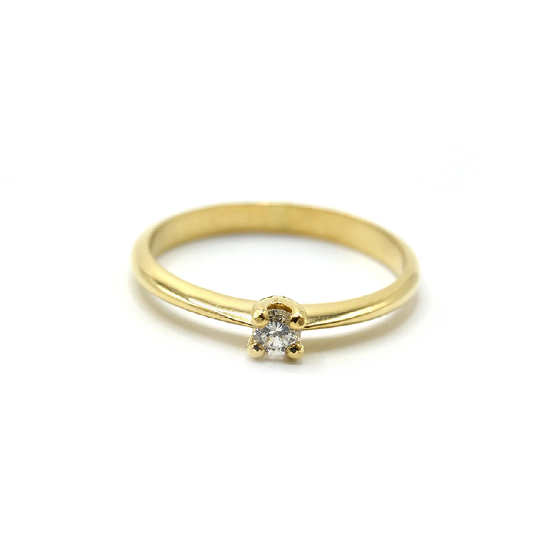 ANILLO ORO 18 KILATES CON DIAMANTES
