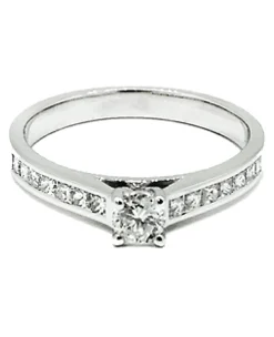 ANILLO ORO 18 KILATES CON DIAMANTES