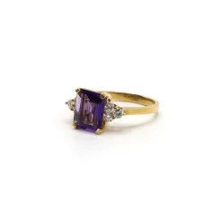 ANILLO ORO 18 KILATES CON DIAMANTES Y CUARZOS HIDROTERMALES