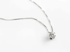 CADENA Y COLGANTE ORO 18 KILATES CON DIAMANTES