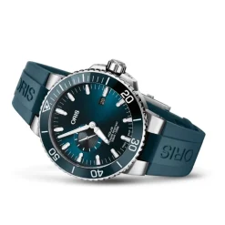 ORIS AQUIS SMALL SECOND, DATE